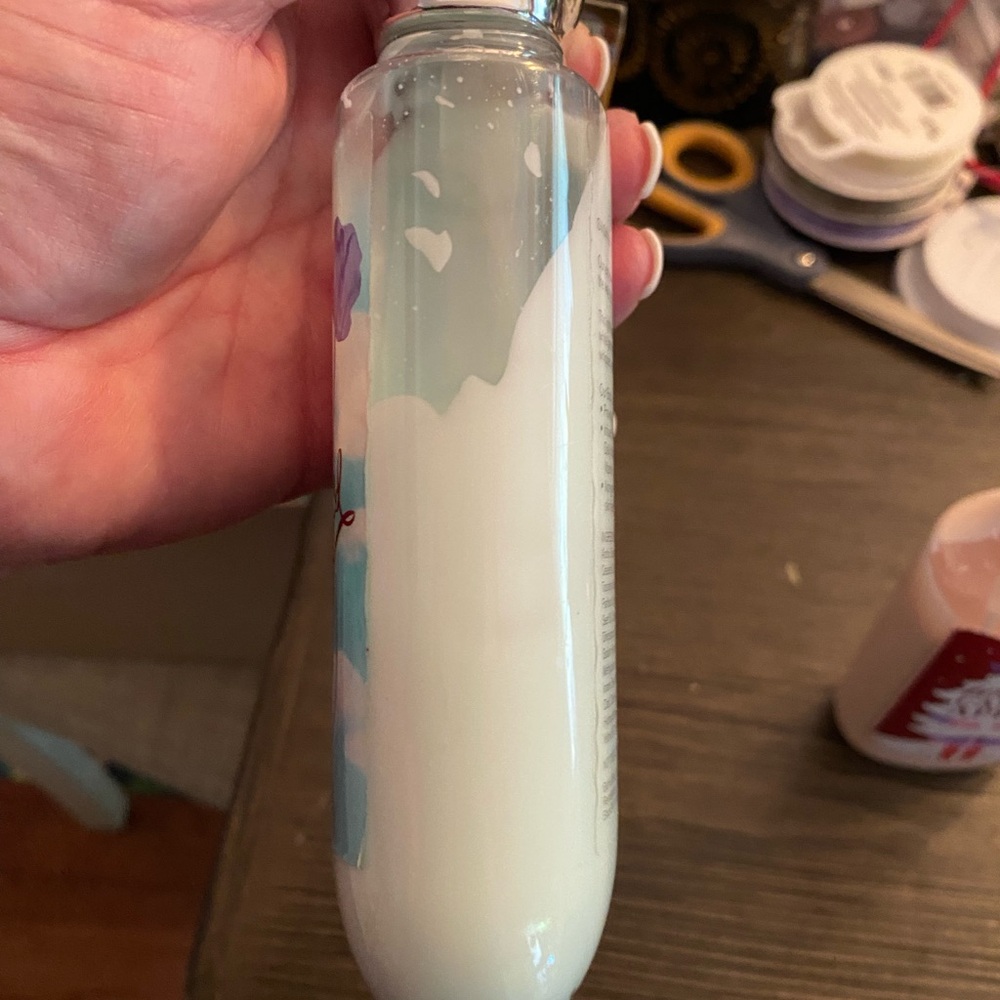 Bath & Body Works White Moisturizer & Body Oil - Picture 3 of 3